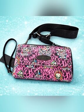 Ed Hardy Pink Leopard Skull Crossbody & Wristlet Bag NWT Multi Compartment